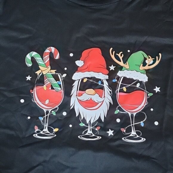 Shein Holiday Tee - Picture 1 of 4